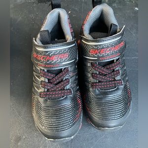 Black And Red Sketchers ( Size 10.5 toddlers)